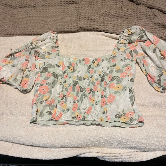 NWT Abercrombie top - Picture 2 of 3